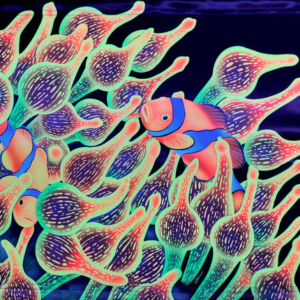 Bubble Tip Coral Pattern UV Reactive Tapestry